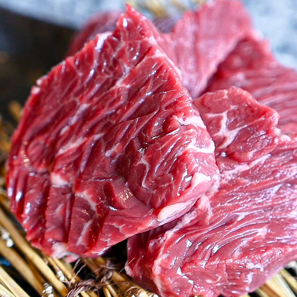 伝統の「飯田焼肉」×「火氷」が織りなす、大人の隠れ家。